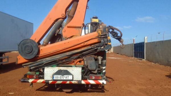 MERCEDES-BENZ-ACTROS 1832 GRUE AUX 4X2 - Image 2