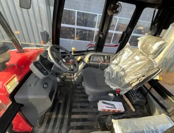 Manitou MBL-X900 Backhoe Loader - Image 8